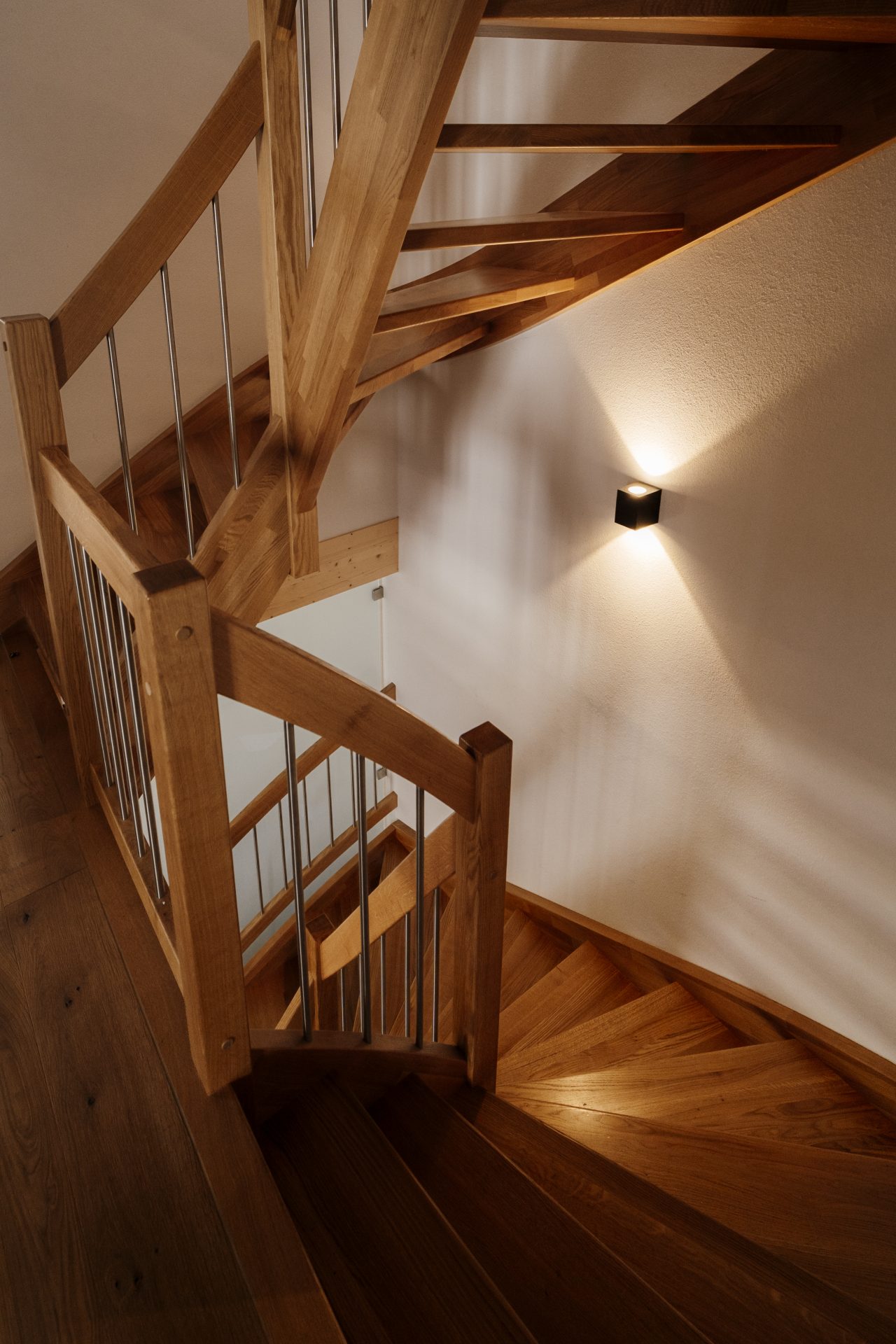 Immobilienfotografie Holztreppe Loerrach